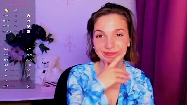 KindHazelHere_ webcam