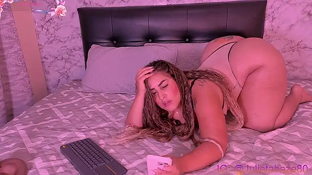 julietahazze_ (F young) - deep blowjob