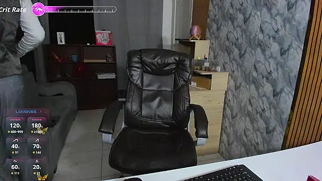 ireneandgeorge (Ask my age) - RUB MY CLIT+ 1 MIN CONTROL TOY