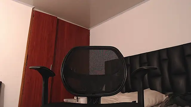 jaico_santos (M young) - SHOW OIL