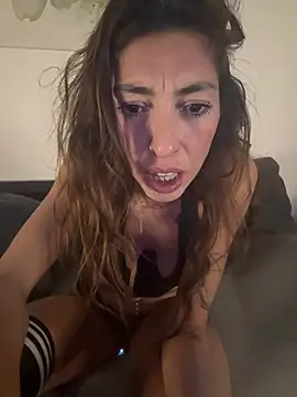 Amani_thewolf webcam