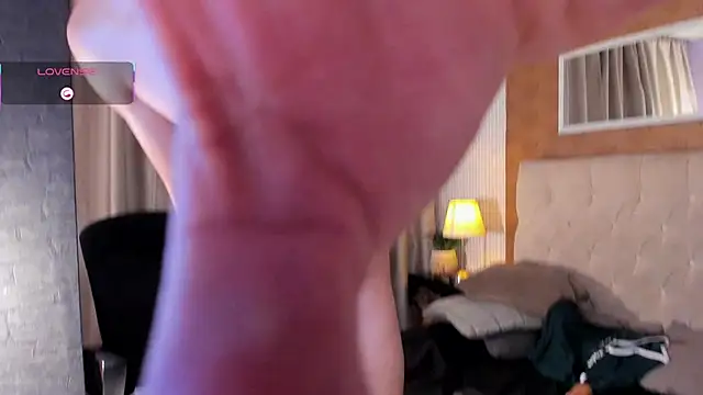 liam_twiink (M twink) - doggy position and strong spanking