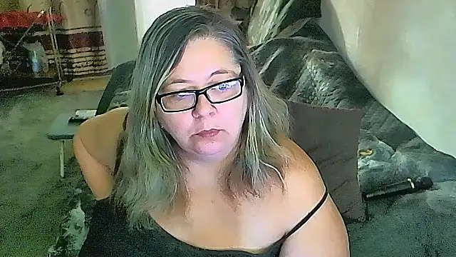 sex2 (F mature) - naked, squirt