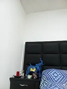 Webcam Model (MaryRoze_)  is live.Free join now!