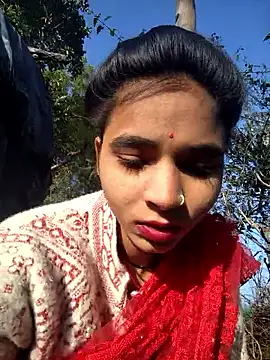 R_Roshni Live Webcam on Stripchat