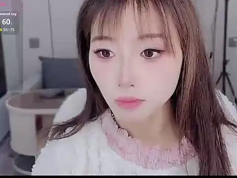 美女hellokiki520在线直播