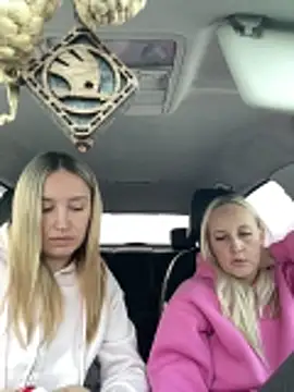 merlindave (F young) - Finger pussy/naked🤤🤤❤️