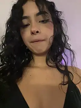 rossemelody (F teen) - Make my pussy creamy 😛