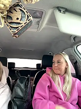 merlindave (F young) - Finger pussy/naked🤤🤤❤️