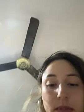 lriana_miller webcam