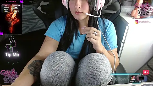 mysticdooll69 - Mysticdooll69's free webcam - UK Sex Cams