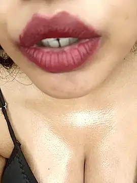 Webcam Model (sex-withcouple) is live