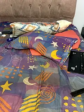 lizzi_049 - Lizzi_049's free webcam - UK Sex Cams