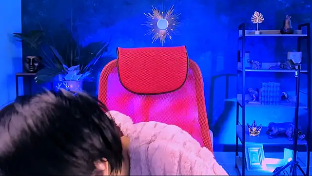 LauraDavidsons webcam