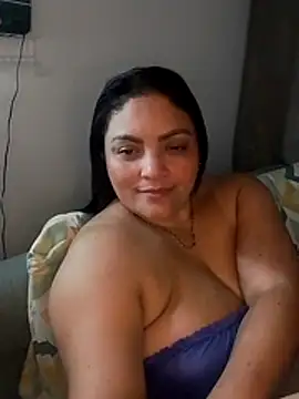 Webcam Model (tiffany_Johnson1)  is live.Free join now!