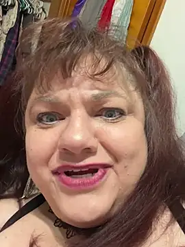 Webcam Model (Luciouslouise72@xh)  is live.Free join now!