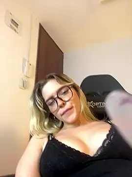 ViolettaAllente webcam