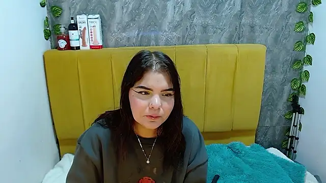 alunnaclarkcm - Alunnaclarkcm's free webcam - UK Sex Cams