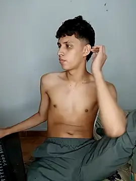 Alayn_sexy_ayes webcam