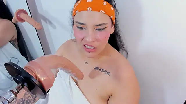 TIFFANY_GLOW__ webcam