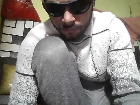 Stubborndesiboy webcam