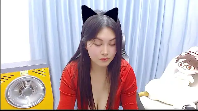 Webcam Model (Little-sweet)  is live.Free join now!