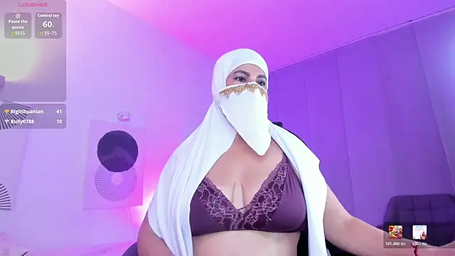 hannaa_dolly (F milf) - squeeze boobs