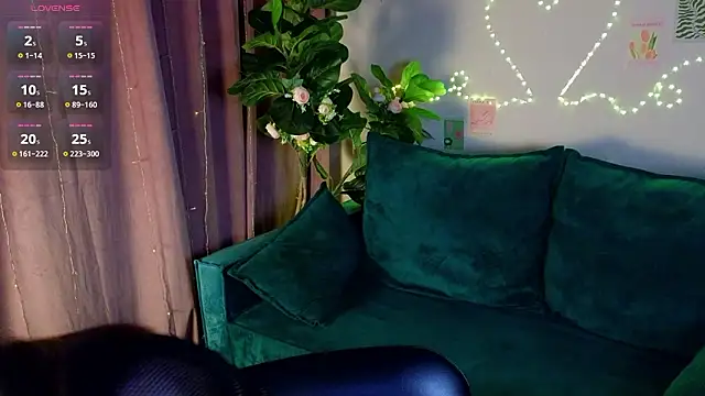 molly_crystal webcam