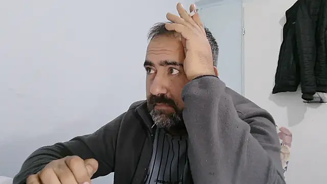 big_snakee (Ask my age) - Does anyone want sperm? :wanker: