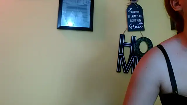 angel18evil - Angel18evil's free webcam - UK Sex Cams