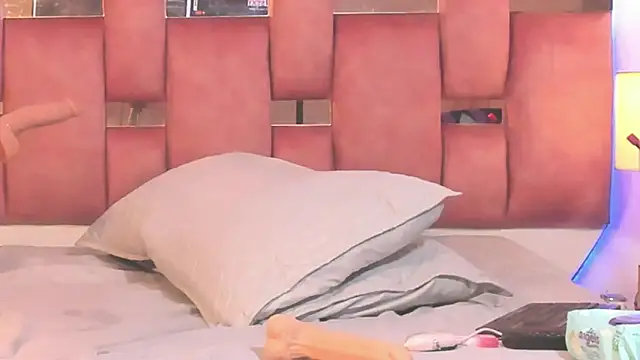 betzabeth-miller - Betzabeth-Miller's free webcam - UK Sex Cams