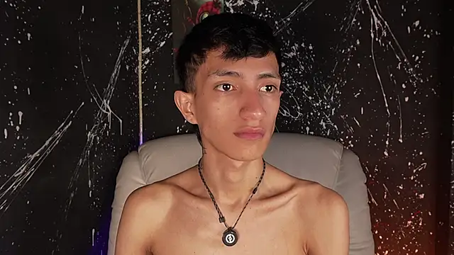 johansedas (M young) - sexy dance with oil 💦😏