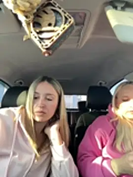 merlindave (F young) - Finger pussy/naked🤤🤤❤️