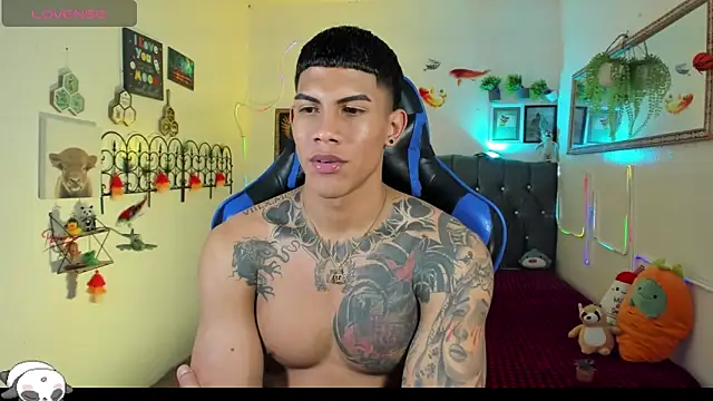 damian_latinxxx - Damian_latinxxx's free webcam - UK Sex Cams