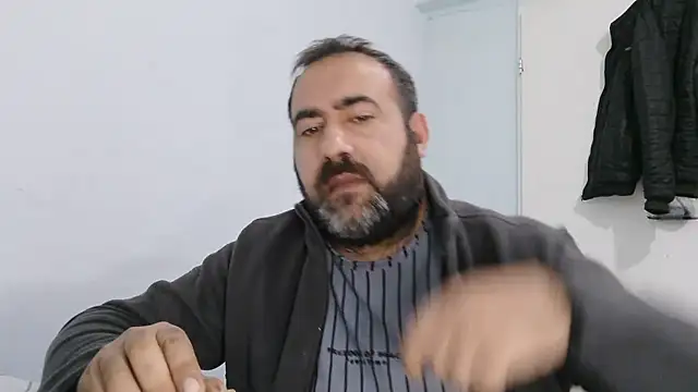 big_snakee (Ask my age) - Does anyone want sperm? :wanker: