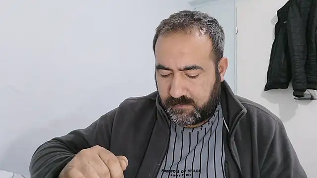 big_snakee (Ask my age) - Does anyone want sperm? :wanker: