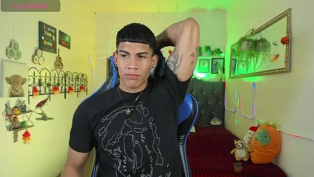 damian_latinxxx (M young) - 💖I want to see your cock💖🤠