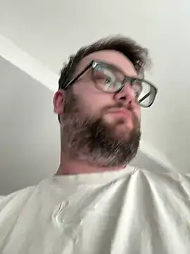 dominic2295 (M young) - Schwanz zeigen