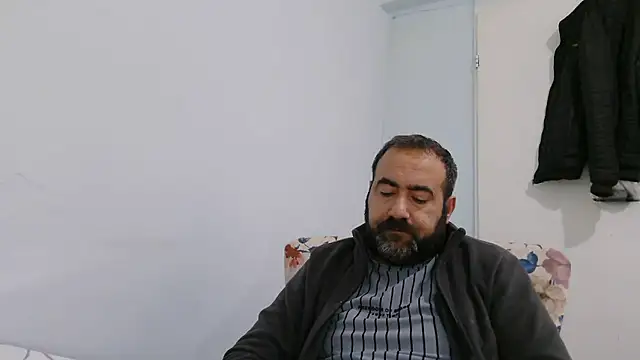 big_snakee (Ask my age) - Does anyone want sperm? :wanker: