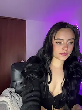 salome_polaniiee (F young) - Sexy show boobs