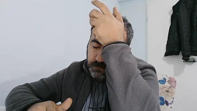 big_snakee (Ask my age) - Does anyone want sperm? :wanker: