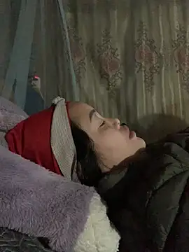 hinicky-0 - Hinicky-0's free webcam - UK Sex Cams