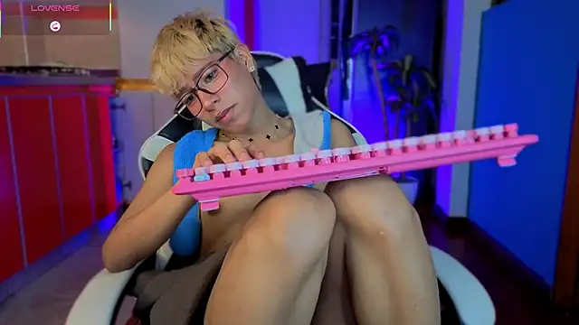 taichi_bluy - Taichi_bluy's free webcam - UK Sex Cams