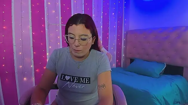 allison_mc - Allison_mc's free webcam