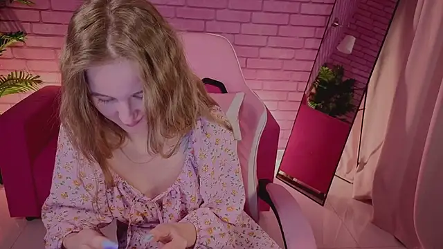 kianawhite - Kianawhite's free webcam - UK Sex Cams