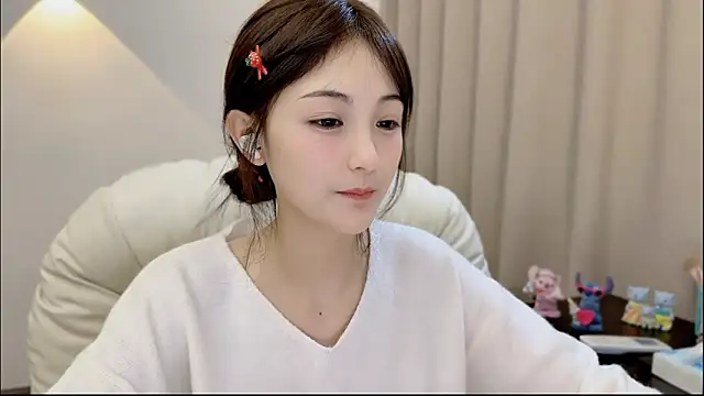 美女LH7在线直播