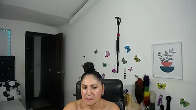 mature_bigboobs10 webcam