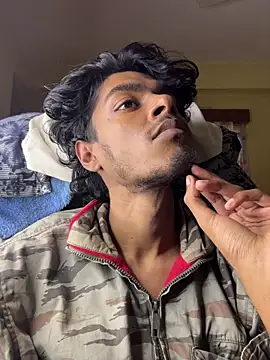 ravenkisses (M twink) - cum?