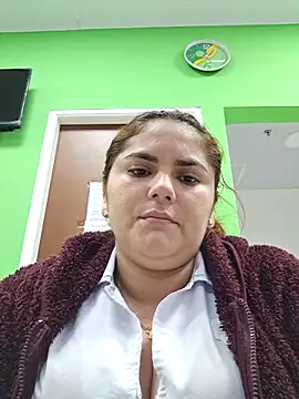 Webcam Model (girl_redhead_bigtits) is live