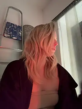 RollDolls Live Webcam on Stripchat